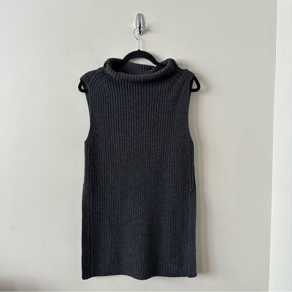 Aritzia-Drundal Dark Grey Sleeveless Knit Sweater - Picture 2 of 9